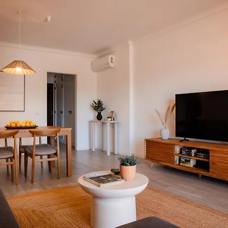 Pool & Days - Vilamoura With Balcony & Parking * Quarteira